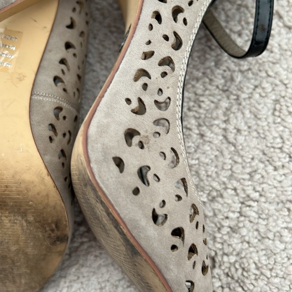 Heels - Picture 6 of 8